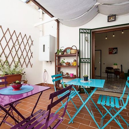 פלרמו Mad Bed & Breakfast מראה חיצוני תמונה