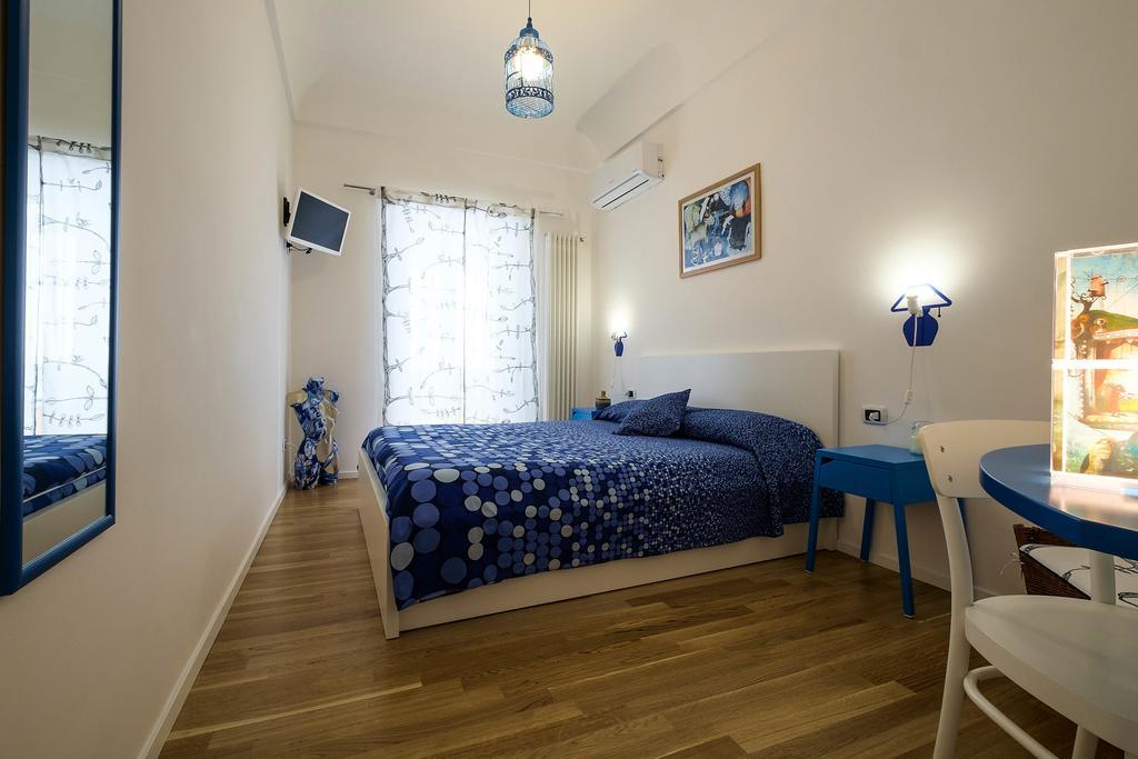 פלרמו Mad Bed & Breakfast חדר תמונה