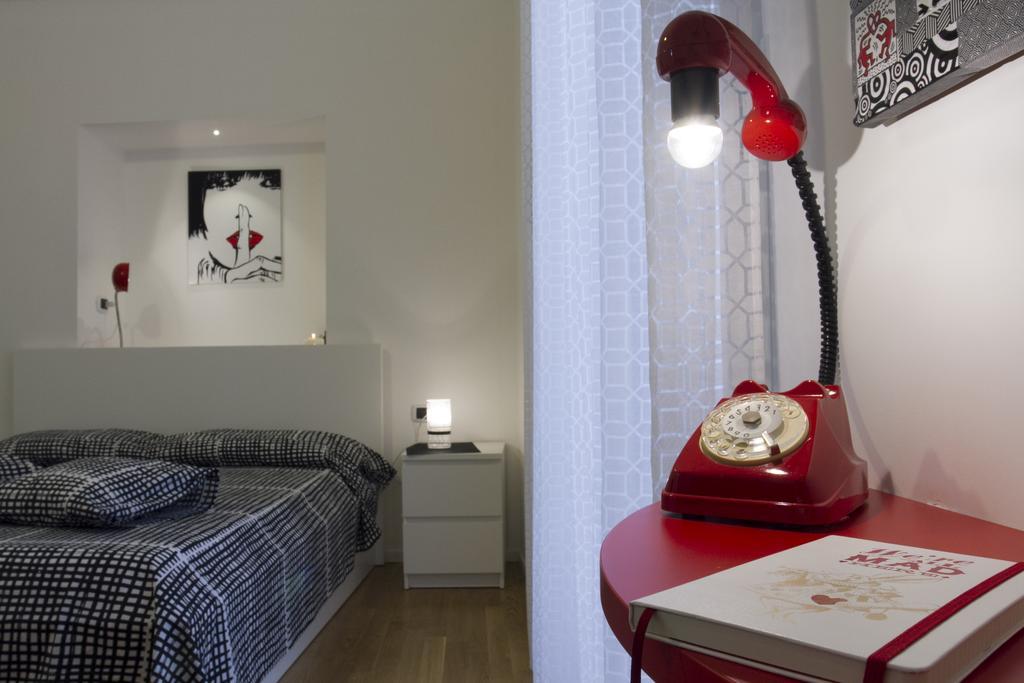 פלרמו Mad Bed & Breakfast חדר תמונה